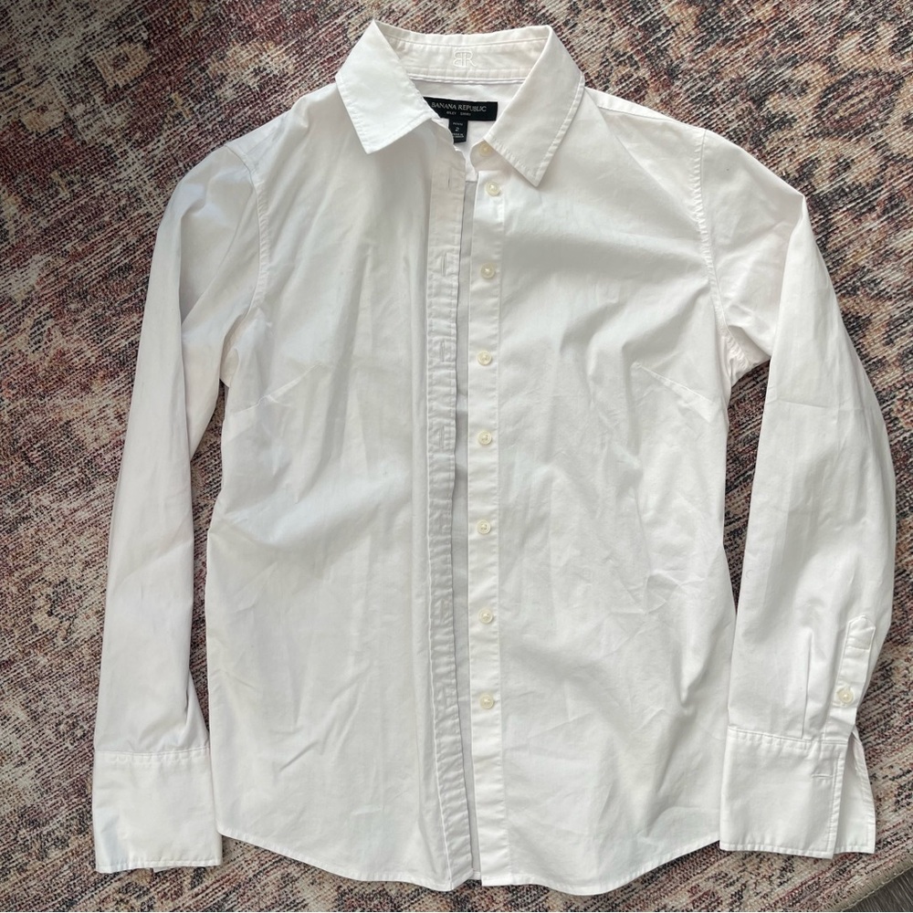 Banana Republic Button Down Shirt